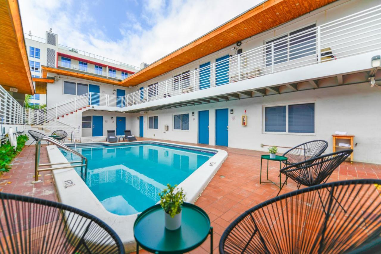 Fantastic 1 Bedroom With Pool Steps From The Beach #43 Χόλιγουντ Εξωτερικό φωτογραφία