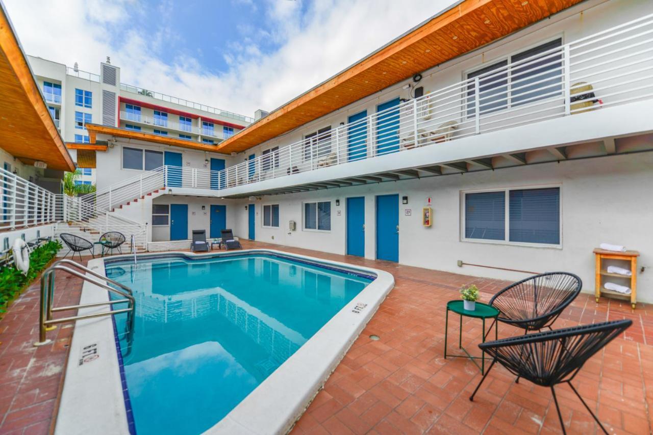 Fantastic 1 Bedroom With Pool Steps From The Beach #43 Χόλιγουντ Εξωτερικό φωτογραφία